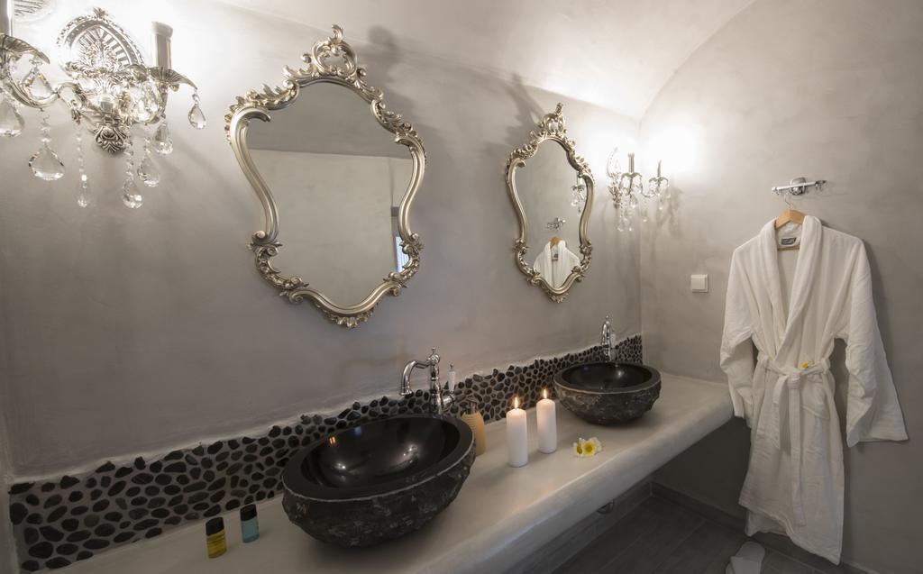 Vila Simantiri Private